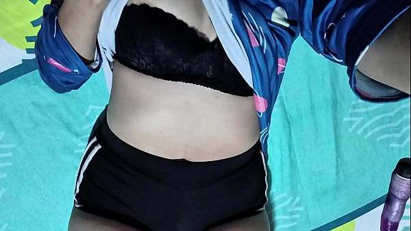 Marido y mujer tienen sexo caliente en la habitación del hotel ( CASERO REAL)